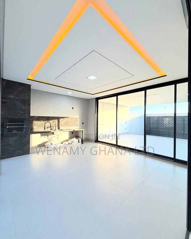 3bdrm House in Accra for sale · Photo 8