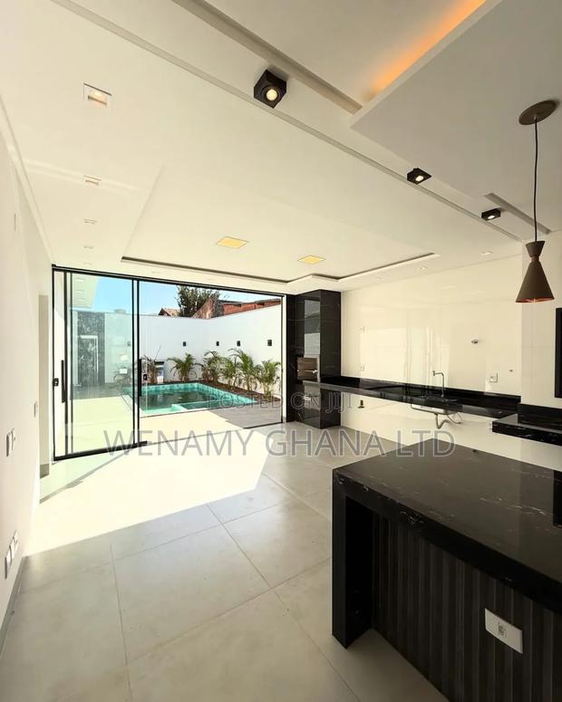 3bdrm House in Accra for sale · Photo 8
