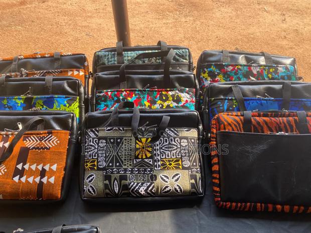 Laptop Bags · Photo 1
