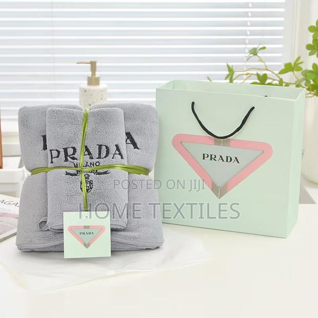 Bath Towel And Salon Towel Package · Photo 1