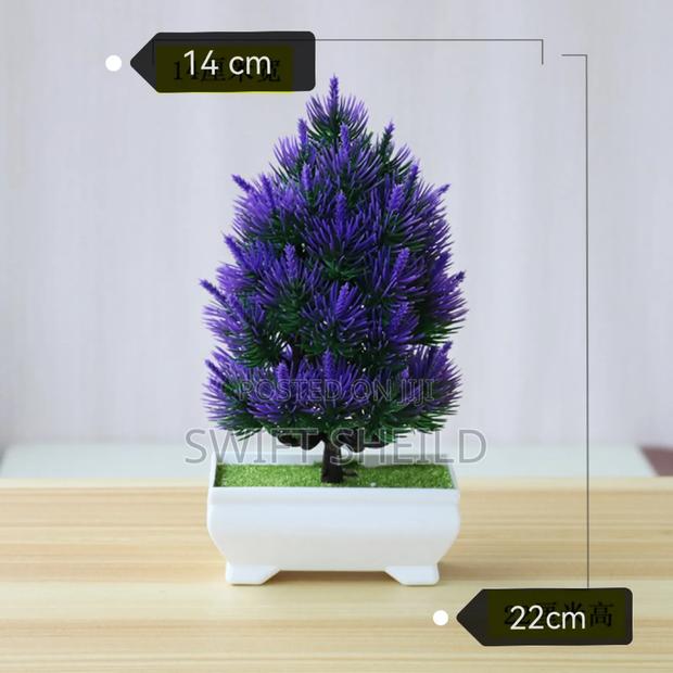 Artificial Flowers for Room Decor · Photo 2