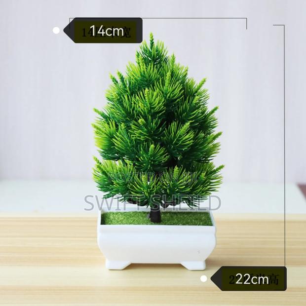 Artificial Flowers for Room Decor · Photo 3