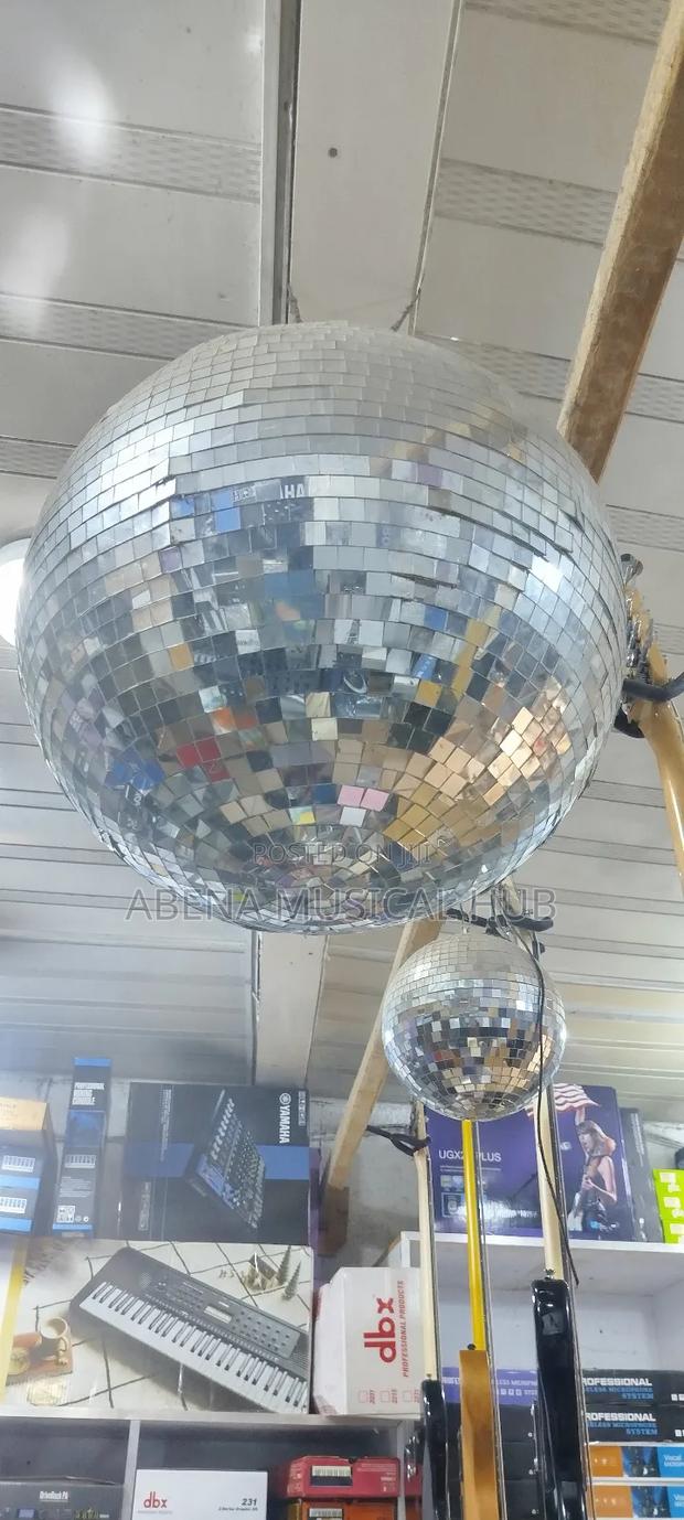 Mirror Ball 40 by 40 · Photo 1