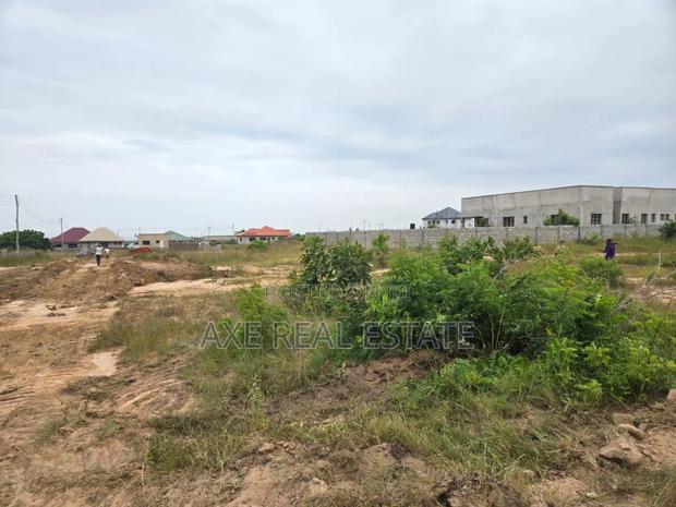 Peace ! Spacious Plots at Prampram Beach Road · Photo 2