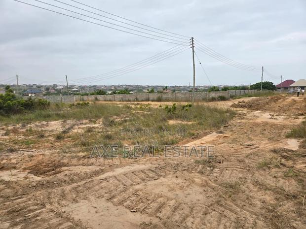 Secure Safe Plots/ Free Documents - Prampram Beach Lane · Photo 1