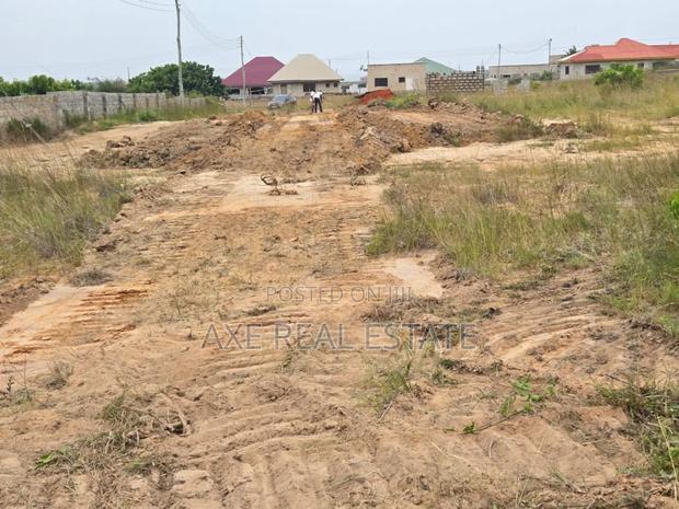 Genuine Easy Access Lands - Prampram New Ningo · Photo 1