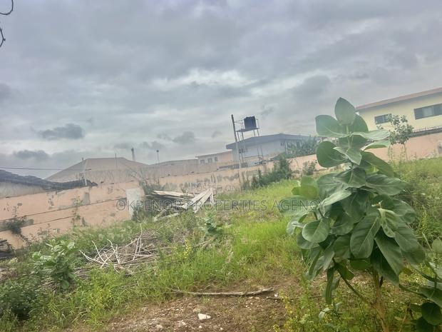 Roadside Land for Sale at Achimota · Photo 8
