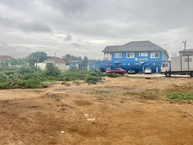 2plots of Land for Sale at Achimota · Photo 4