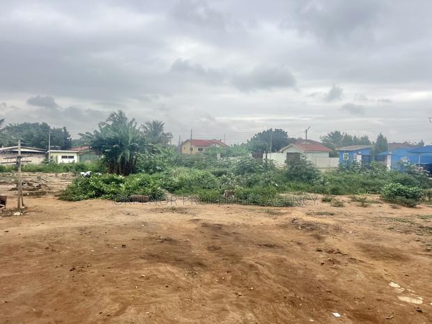 2plots of Land for Sale at Achimota · Photo 6