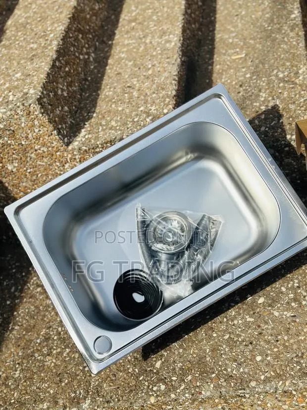 Armless Kitchen Sink - Single Bowl Sink · Photo 1