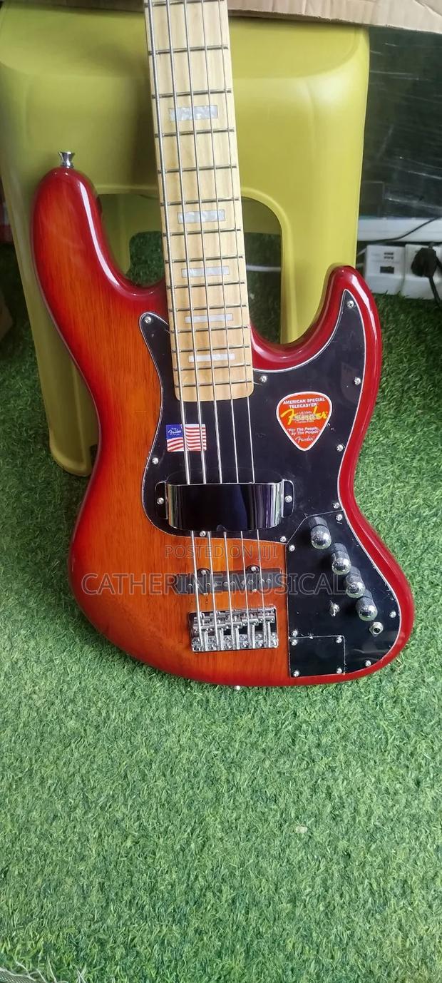 Fender Jazz Active Bass Guitar · Photo 1