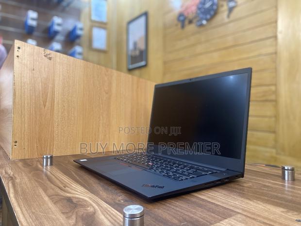 Laptop Lenovo 16GB Intel Core I9 SSD 512GB · Photo 5