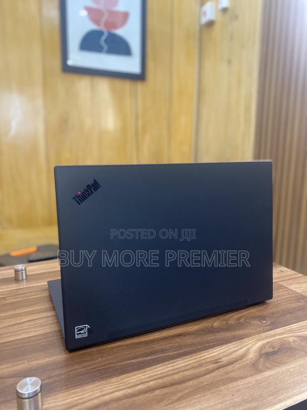 Laptop Lenovo 16GB Intel Core I9 SSD 512GB · Photo 8