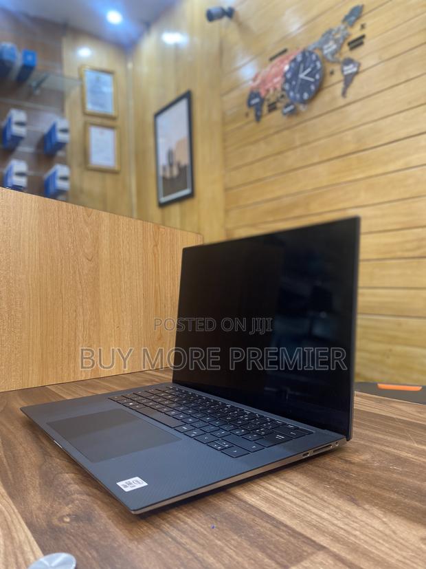 Laptop Dell Precision 5550 32GB Intel Core I9 SSD 512GB · Photo 4