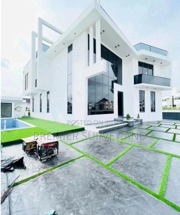 We Construct Domestic Commercial Building · Photo 1