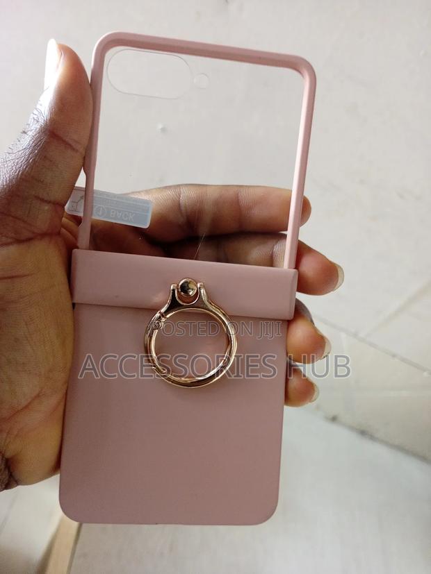 Z Flip 7 Cases With Ring And Protector · Photo 2
