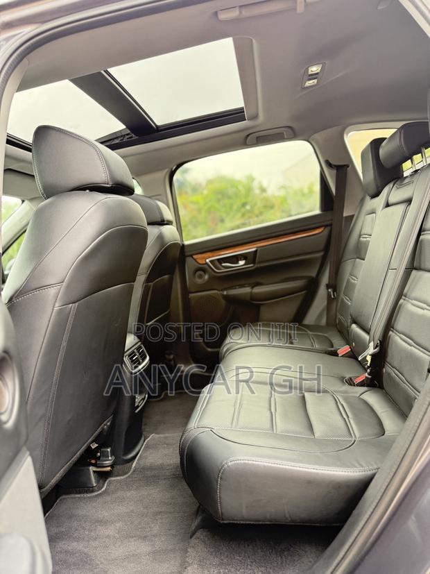 Honda CR-V Touring AWD 2020 Gray · Photo 8