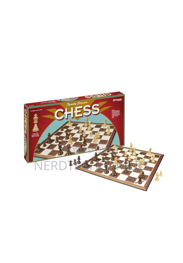 Family Classics Chess by Pressman - With Folding Board · Photo 4