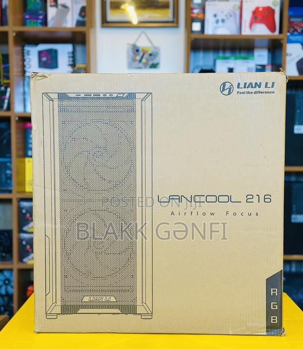 Lian Li Lancool 216 RGB White Gaming Case · Photo 1