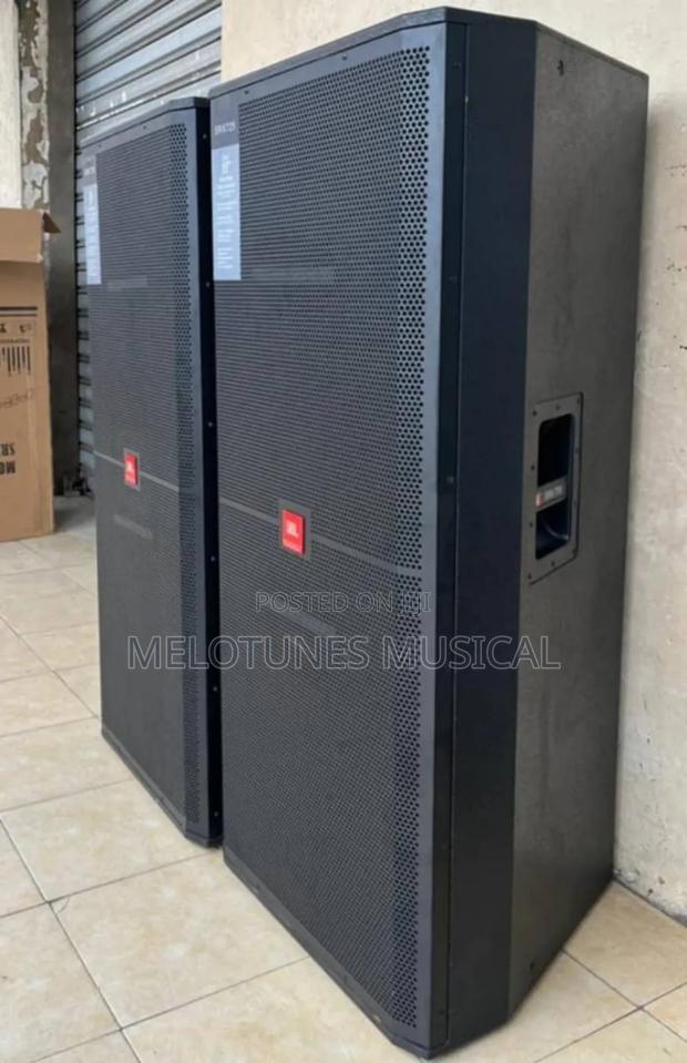 JBL Srx725 Full-Range Speakers · Photo 1
