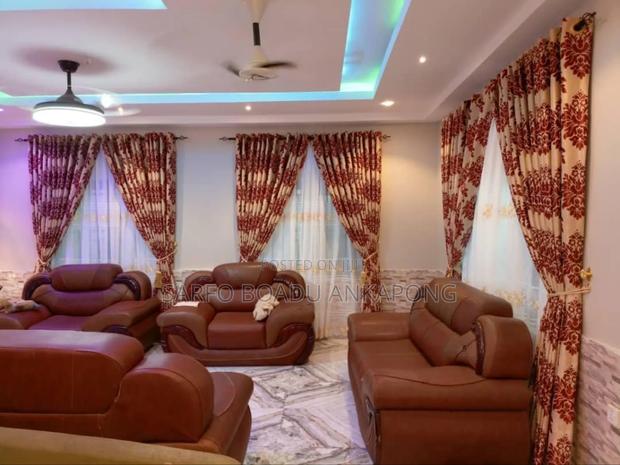 Sarfo Home Curtains · Photo 2