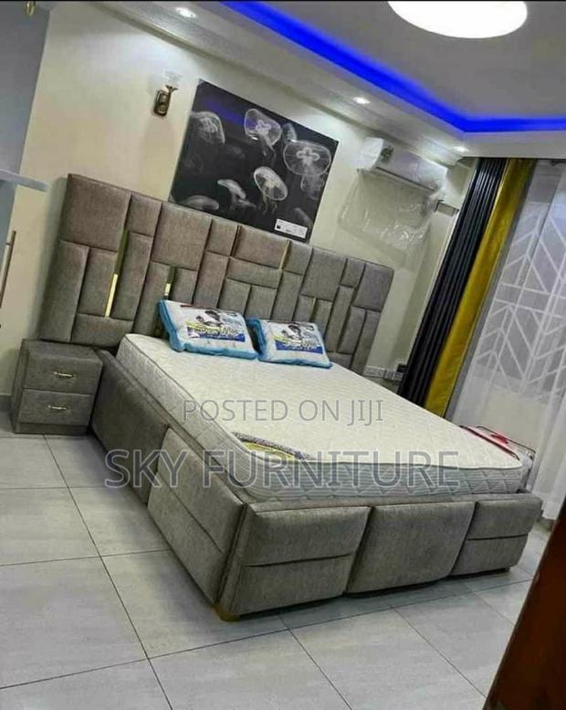 Cove Queen -Size Bed Frame With Drawer · Photo 1