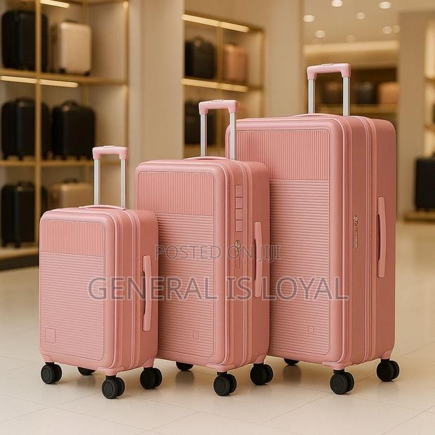 Pink Traveling Luggage’S 3in1 · Photo 1