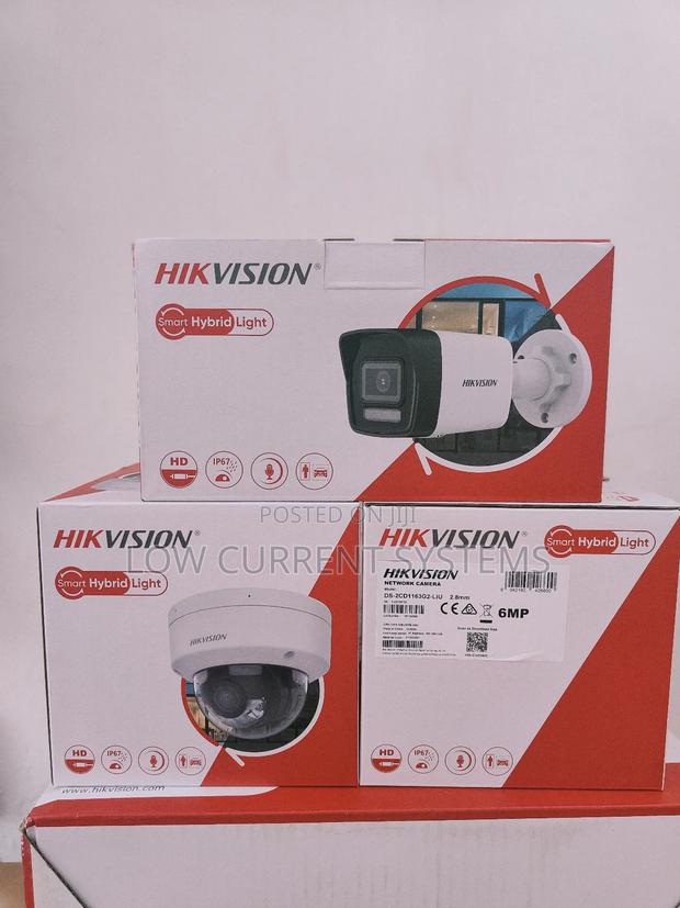 Hikvision 6mp Ip Camera Ds-2cd1063g2-Liu(F) Bullet and Dome · Photo 1