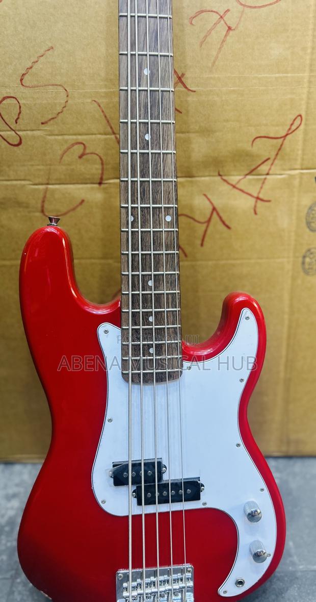 Gibson Guitar (Passive) · Photo 1
