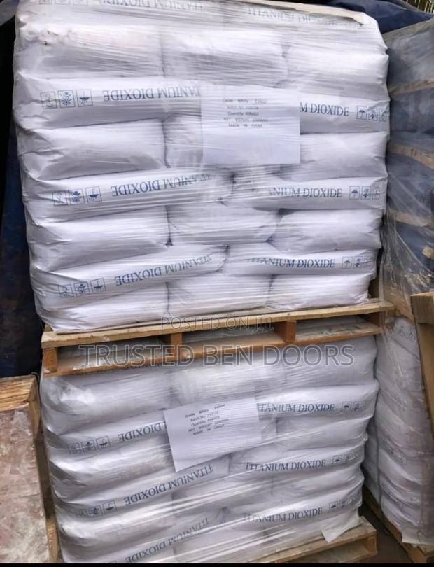 White Pigment Color for Concrete and Construction Works · Photo 1