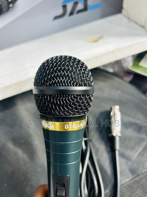 Yamaha Dm-105 Cord Microphone · Photo 4