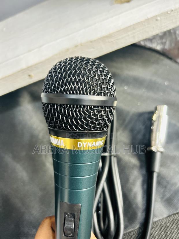 Yamaha Dm-105 Cord Microphone · Photo 2