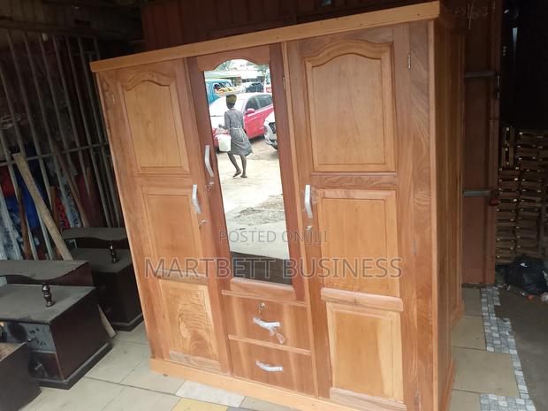 3 Door Wordrobe With Drawer Quality · Photo 4
