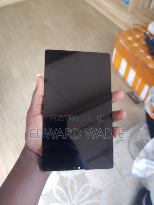 Samsung Tab A7 · Photo 2