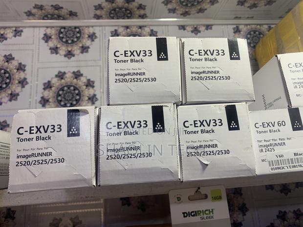Canon C-Exv33 Black Toner · Photo 3