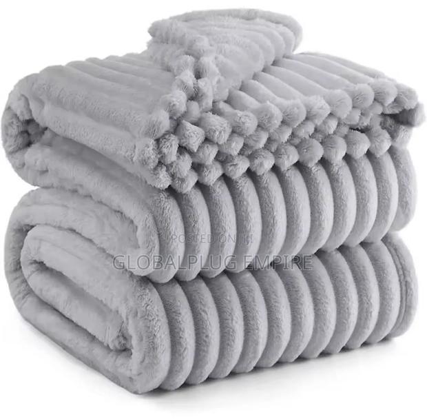 Comfortable Blanket · Photo 5