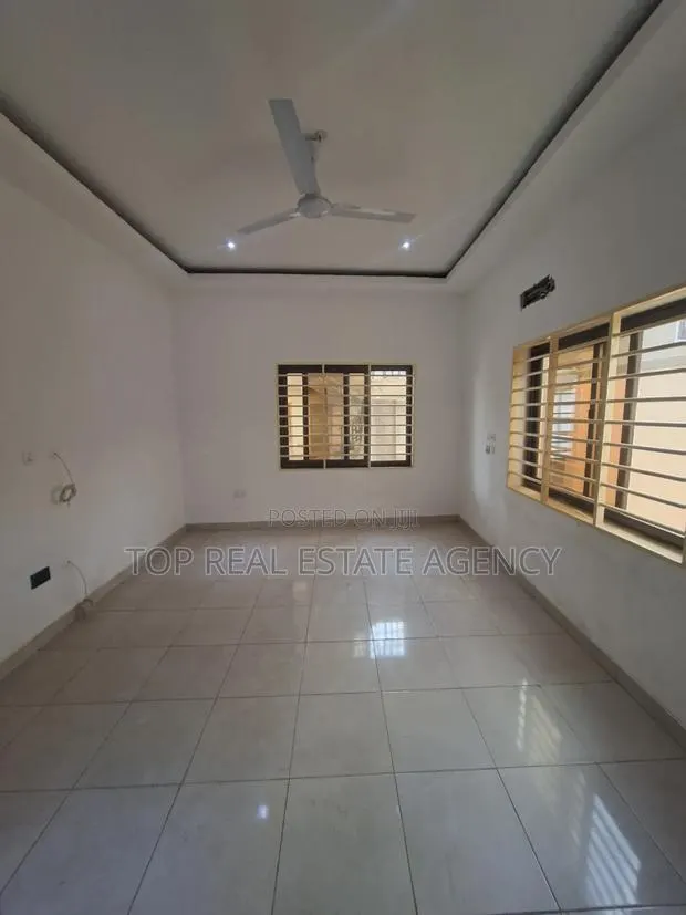 3bdrm Apartment in Pantang Hospital, Barrier for rent · Photo 3