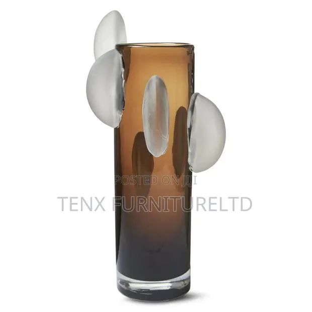 Glass Vase (Distinctive Design) · Photo 1