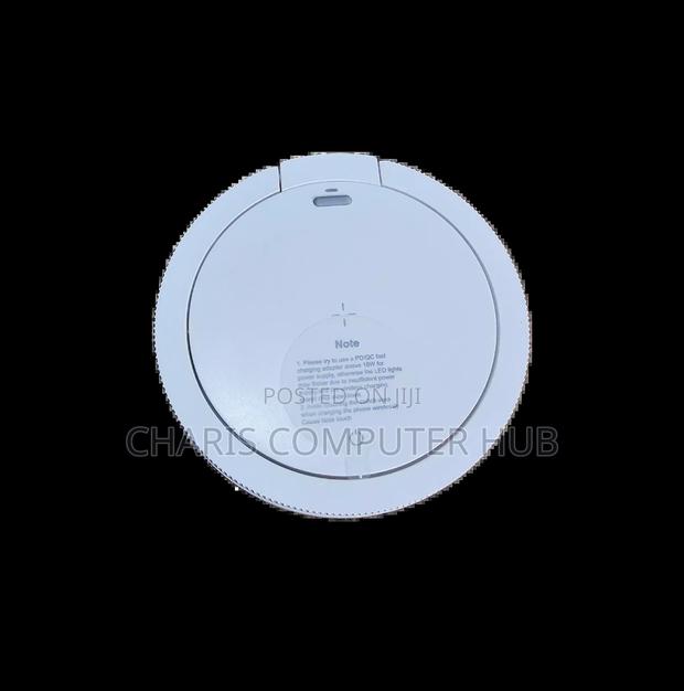 Original Apple Wireless Charger With Light · Photo 3