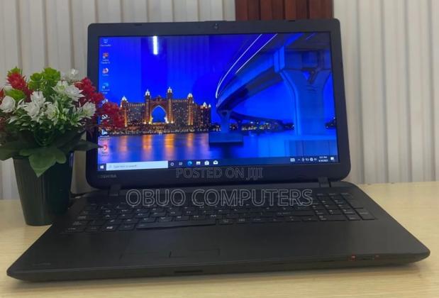 Laptop Toshiba Satellite C50 4GB Intel HDD 320GB · Photo 2