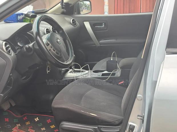 Nissan Rogue 2014 Silver · Photo 6