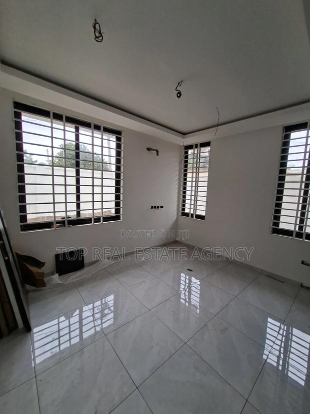 4bdrm Duplex in Adenta for sale · Photo 6