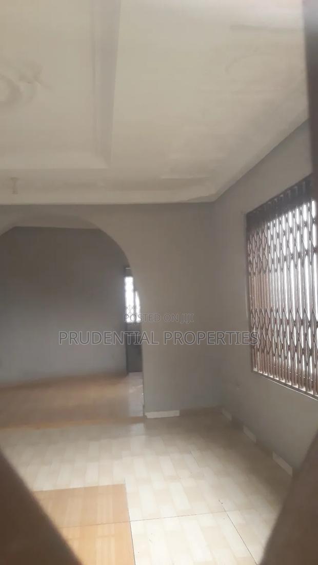 3bdrm House in Gbawe for sale · Photo 6