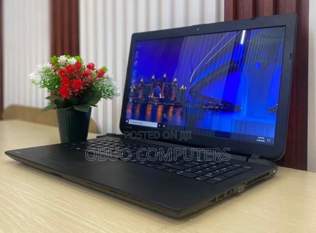 Laptop Toshiba Satellite C50 4GB Intel HDD 320GB · Photo 5