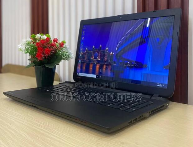 Laptop Toshiba Satellite C50 4GB Intel HDD 320GB · Photo 6