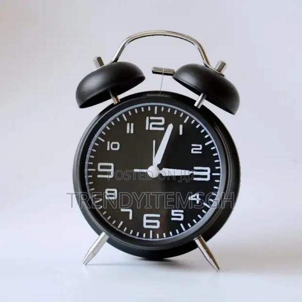 Twin Bell Loud Metal Alarm Clock · Photo 1