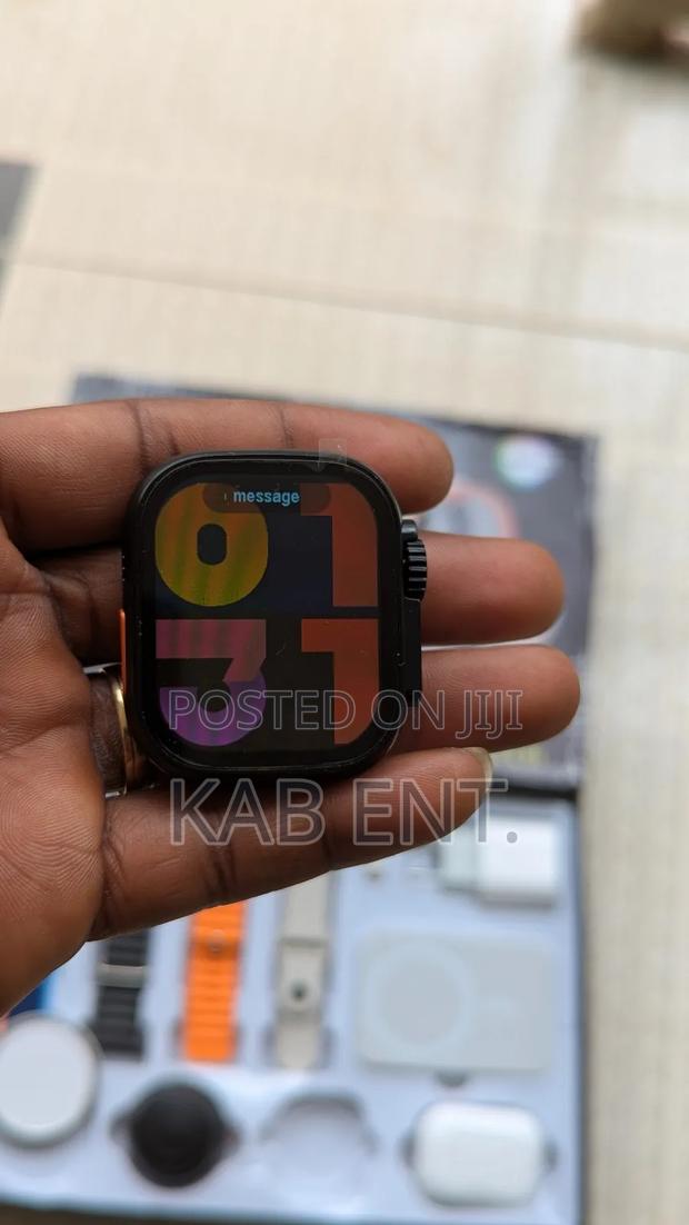 Smartwatch With Earbuds, Power Bank and More · Photo 2