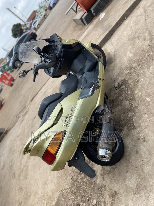 Yamaha Majesty 2009 Yellow · Photo 4