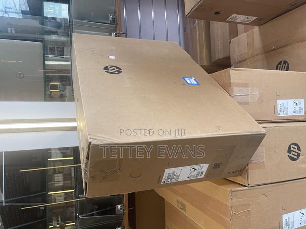 New HP ProOne 240 G10 All-in-One 8GB Intel Core I7 SSD 512GB · Photo 4