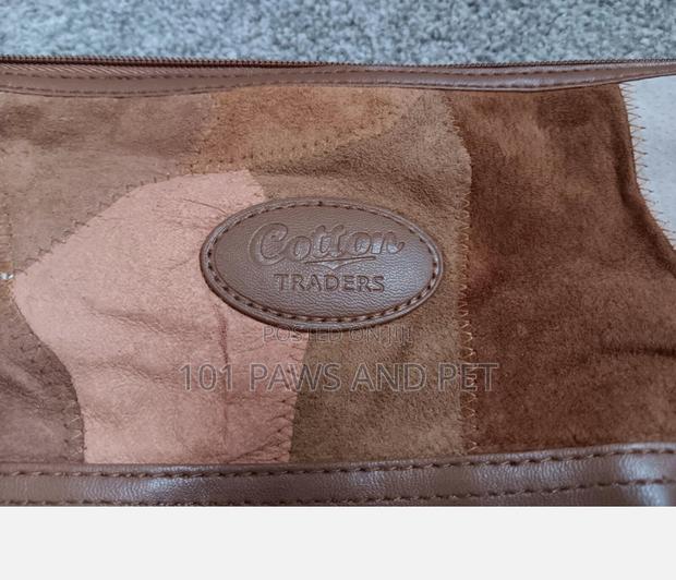 Cotton Traders Leather Patch Duffle Bag · Photo 3
